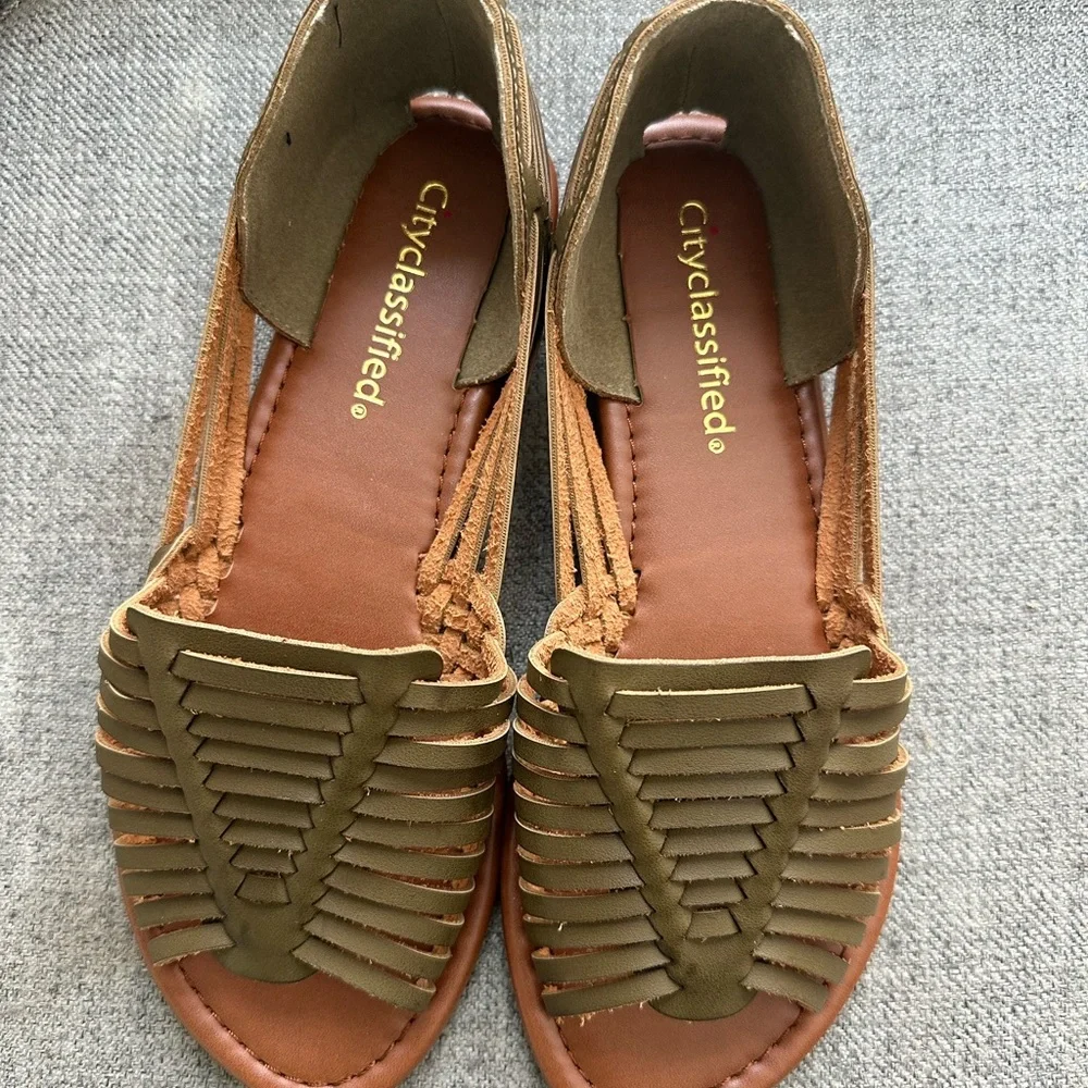 City classified Olive  Sandals - Picture 3 of 5